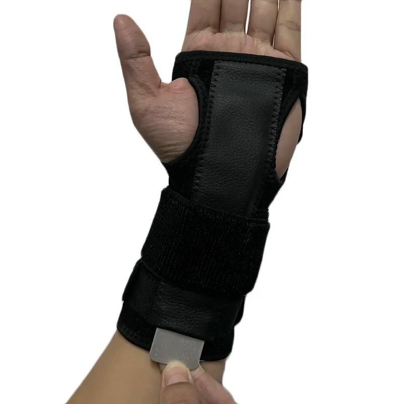 
                  
                    Wrist Support & Carpal Tunnel Brace
                  
                